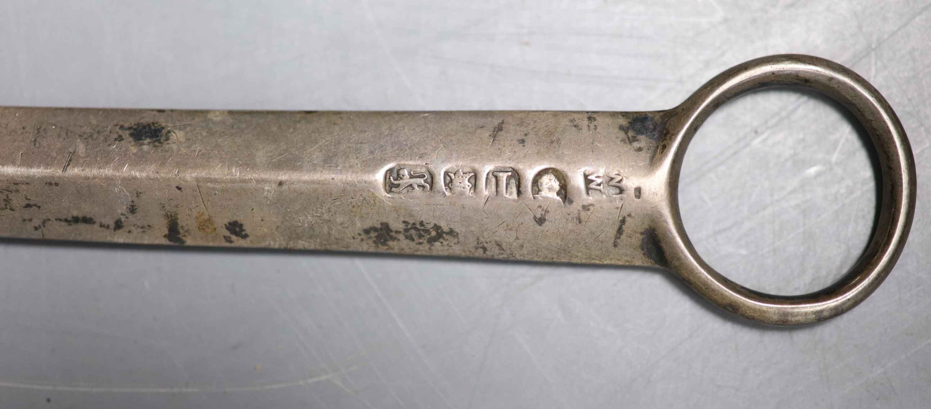 A George III silver meat skewer, Eley & Fearn, London, 1804, 28.1cm, 75 grams.